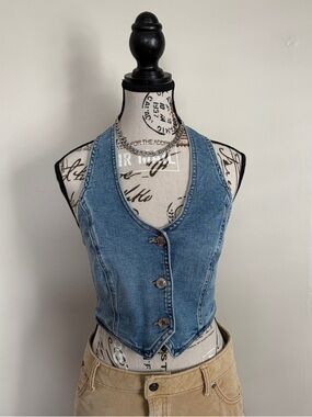 Garage light wash denim halter crop top | summer boho denim top